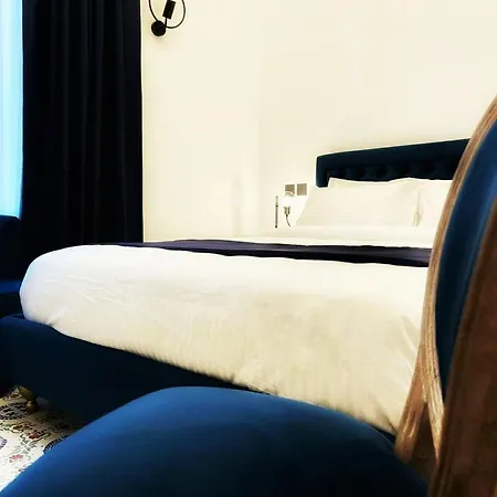 Casa Reale Boutique *