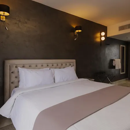 Casa Reale Boutique Hotel *