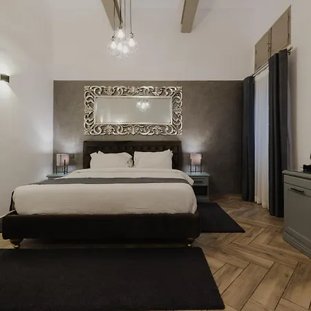 Casa Reale Boutique Hotel *