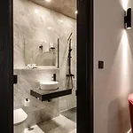 Casa Reale Boutique *
