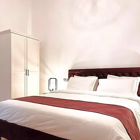 Casa Reale Living By Sterling فندق *